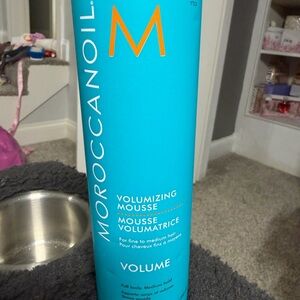 Moroccanoil Volumizing Mousse - for fine to medium hair